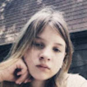 Meet your Posher, Hallie